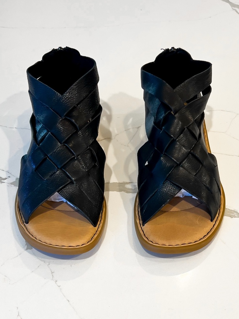 Born Iwa Black Leather Woven Buckle Sandals Womens Sz 7 M - Picture 4 of 16